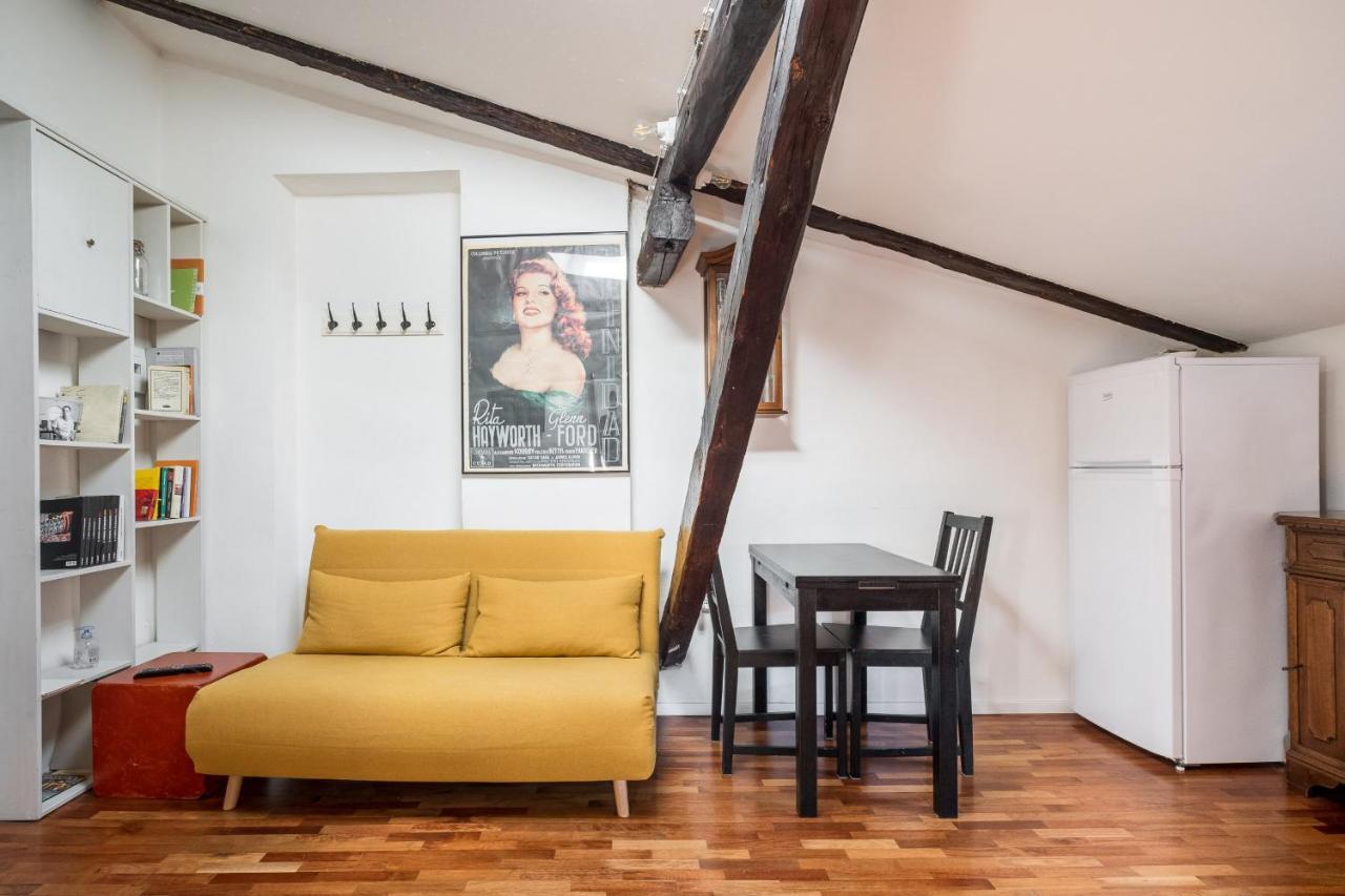 La Mansarda Di Via Zamboni By Wonderful Italy Apartman Bologna Kültér fotó