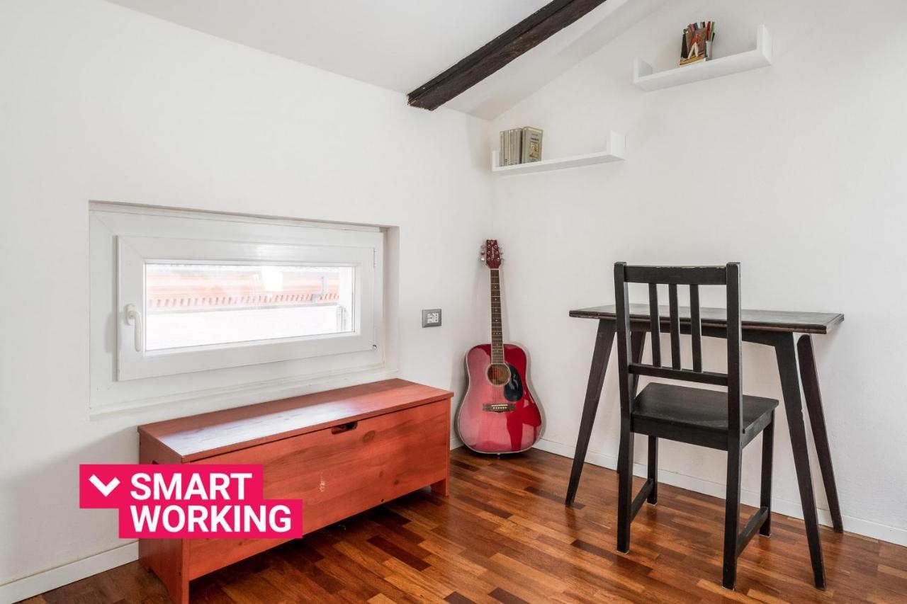 La Mansarda Di Via Zamboni By Wonderful Italy Apartman Bologna Kültér fotó